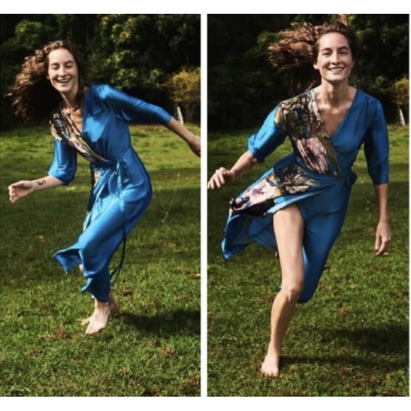 BNWTZARA SS21 BLUISH FLORAL WRAP DRESS 8866/327 Medium - Picture 3 of 7